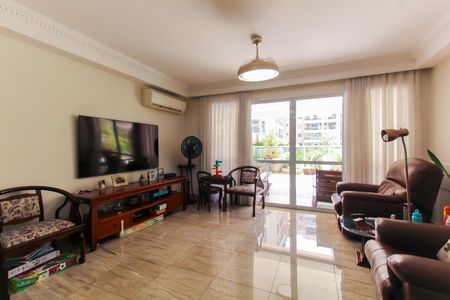 Apartamento à venda com 260m², 4 quartos e 4 vagasSala