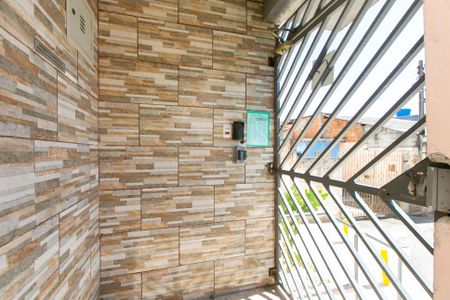 Apartamento para alugar com 55m², 2 quartos e 1 vagaÁrea comum - Entrada