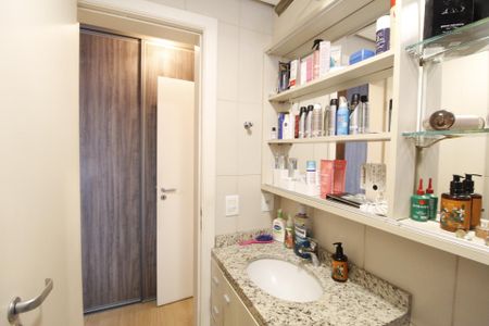 Apartamento à venda com 111m², 2 quartos e 2 vagasBanheiro da Suíte 1