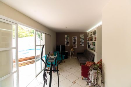 Casa de condomínio à venda com 420m², 3 quartos e 2 vagas Casa de condomínio à venda com 420m², 3 quartos e 2 vagasHall