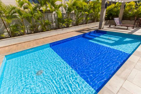 Apartamento para alugar com 62m², 2 quartos e 1 vagaPiscina