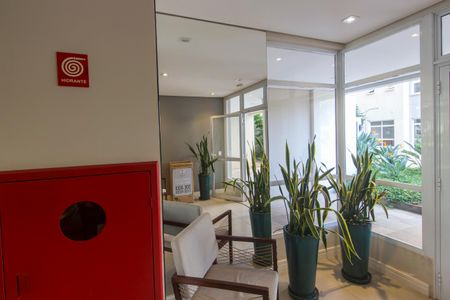Apartamento para alugar com 62m², 2 quartos e 1 vagaHall social