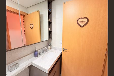 Apartamento à venda com 98m², 3 quartos e 3 vagasBanheiro Social