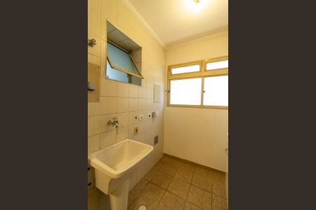 Apartamento à venda com 68m², 3 quartos e 1 vagaÁrea de Serviço