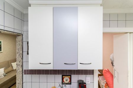 Apartamento à venda com 58m², 2 quartos e 1 vagaCozinha - Armários