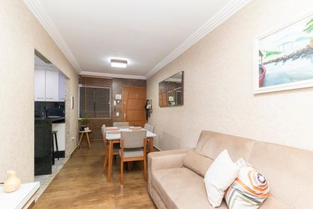 Sala de apartamento à venda com 2 quartos, 58m² em Conjunto Residencial José Bonifácio, São Paulo