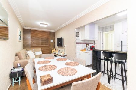 Sala de apartamento à venda com 2 quartos, 58m² em Conjunto Residencial José Bonifácio, São Paulo