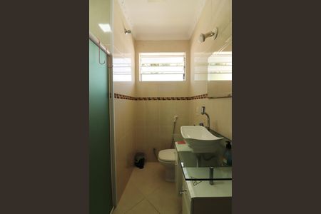 Casa à venda com 146m², 2 quartos e 2 vagasSuíte 1 Banheiro