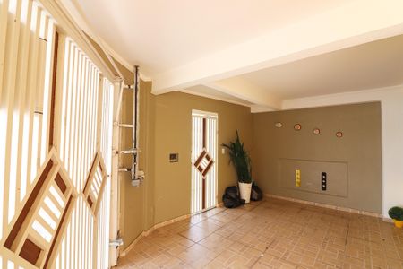 Casa à venda com 146m², 2 quartos e 2 vagasGaragem