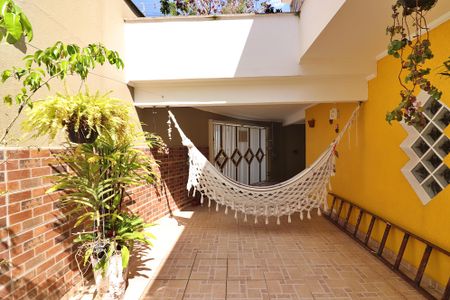 Casa à venda com 146m², 2 quartos e 2 vagasQuintal