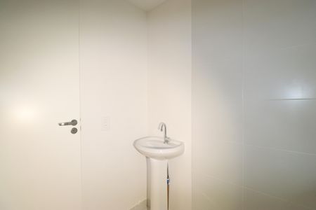 Apartamento para alugar com 34m², 2 quartos e sem vagaBanheiro