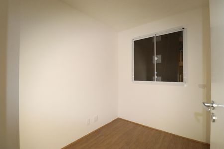 Quarto 1 de apartamento para alugar com 2 quartos, 34m² em Parque Industrial Tomas Edson, São Paulo