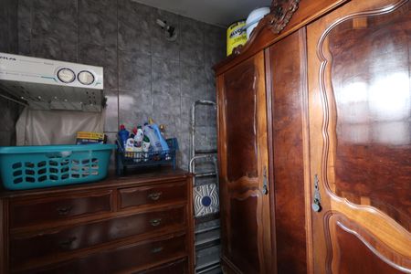 Casa à venda com 125m², 2 quartos e 2 vagasQuarto de Serviço