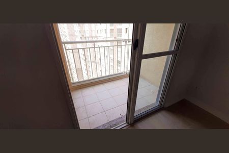 Sacada de apartamento à venda com 3 quartos, 70m² em Santo Antônio, Osasco