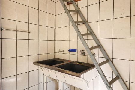 Casa à venda com 220m², 3 quartos e 3 vagasÁrea de Serviço 