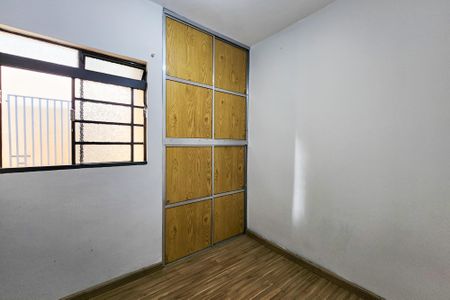 Casa à venda com 220m², 3 quartos e 3 vagasQuarto 2