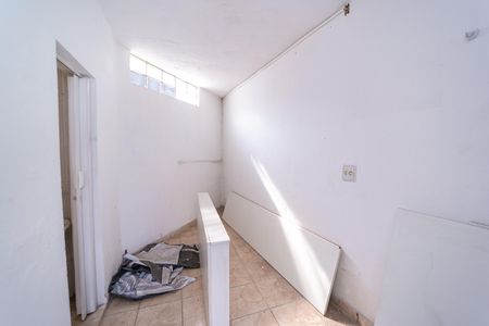 Casa à venda com 168m², 2 quartos e 3 vagas Casa à venda com 168m², 2 quartos e 3 vagasEdícula