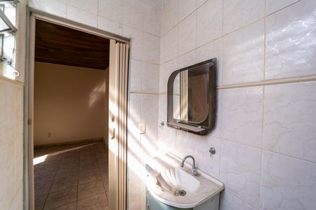 Casa à venda com 168m², 2 quartos e 3 vagas Casa à venda com 168m², 2 quartos e 3 vagasBanheiro do Quarto 2