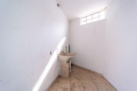 Casa à venda com 168m², 2 quartos e 3 vagas Casa à venda com 168m², 2 quartos e 3 vagasÁrea de Serviço