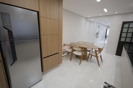 Casa à venda com 270m², 3 quartos e 4 vagas Casa à venda com 270m², 3 quartos e 4 vagasCozinha