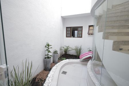 Casa à venda com 270m², 3 quartos e 4 vagas Casa à venda com 270m², 3 quartos e 4 vagasJardim de Inverno