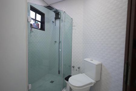 Casa à venda com 270m², 3 quartos e 4 vagas Casa à venda com 270m², 3 quartos e 4 vagasBanheiro Suíte 1