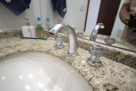 Casa à venda com 270m², 3 quartos e 4 vagas Casa à venda com 270m², 3 quartos e 4 vagasBanheiro Suíte 1