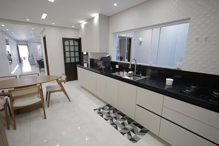 Casa à venda com 270m², 3 quartos e 4 vagas Casa à venda com 270m², 3 quartos e 4 vagasCozinha