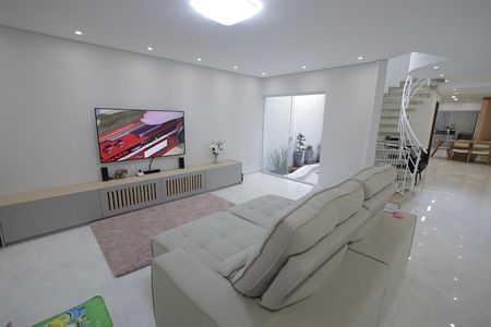 Sala de casa à venda com 3 quartos, 270m² em Parque das Nações, Santo André