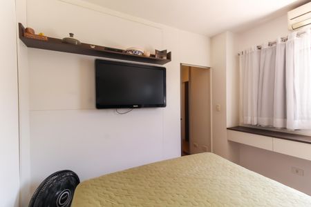 Casa de condomínio à venda com 225m², 3 quartos e 3 vagas Casa de condomínio à venda com 225m², 3 quartos e 3 vagasQuarto 3 - Suíte