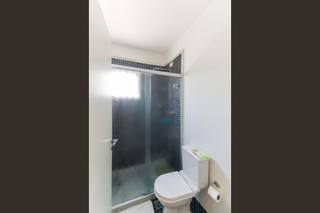 Casa de condomínio à venda com 225m², 3 quartos e 3 vagas Casa de condomínio à venda com 225m², 3 quartos e 3 vagasBanheiro da Suíte 2