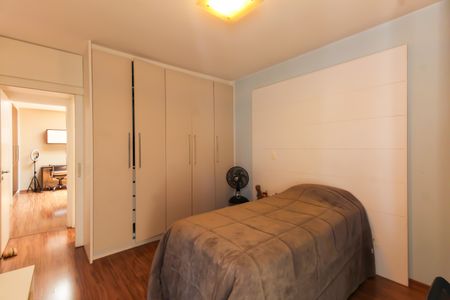 Casa de condomínio à venda com 225m², 3 quartos e 3 vagas Casa de condomínio à venda com 225m², 3 quartos e 3 vagasQuarto 1 - Suíte