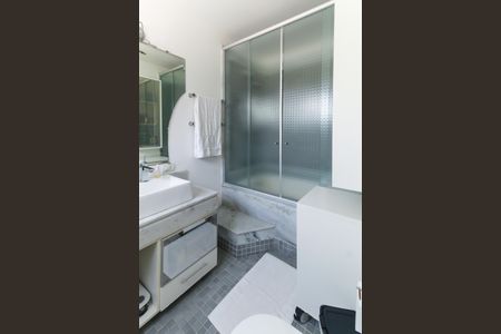 Casa de condomínio à venda com 225m², 3 quartos e 3 vagas Casa de condomínio à venda com 225m², 3 quartos e 3 vagasBanheiro da Suíte 3