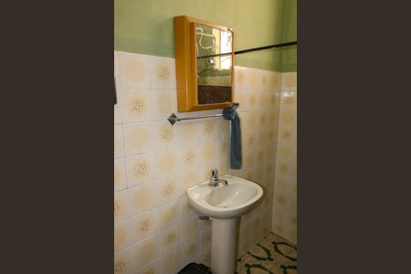 Casa de condomínio à venda com 155m², 3 quartos e 10 vagas Casa de condomínio à venda com 155m², 3 quartos e 10 vagasBanheiro Social 2