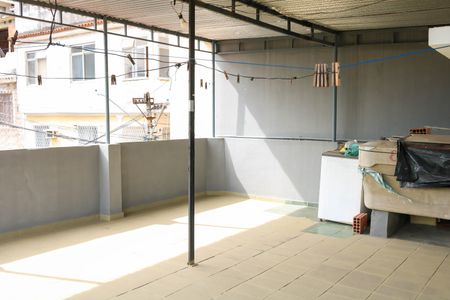 Casa de condomínio à venda com 155m², 3 quartos e 10 vagas Casa de condomínio à venda com 155m², 3 quartos e 10 vagasÁrea de Serviço