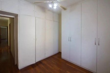 Casa à venda com 3 quartos, 125m² em Jardim Caravelas, São Paulo