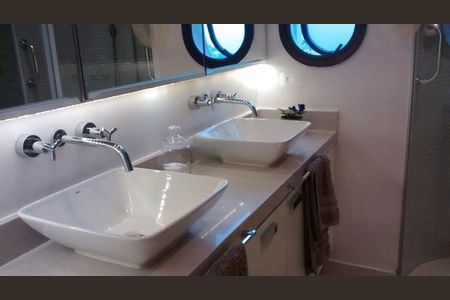 Apartamento à venda com 3 quartos, 180m² em Vila Suzana, São Paulo