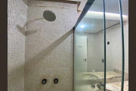 Apartamento à venda com 82m², 2 quartos e 1 vagaBanheiro Social