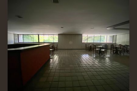 Apartamento à venda com 82m², 2 quartos e 1 vagaÁrea comum