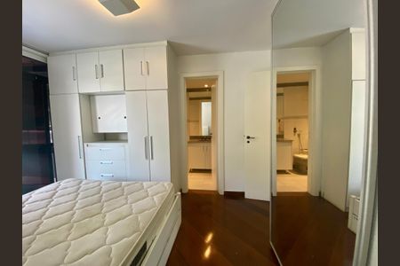 Apartamento à venda com 82m², 2 quartos e 1 vagaSuíte