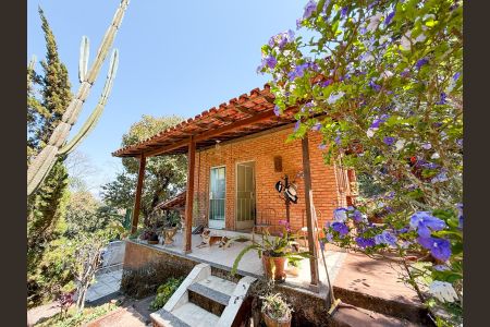 Casa de condomínio à venda com 300m², 4 quartos e 10 vagasVaranda