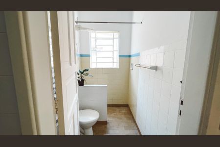 Casa para alugar com 66m², 1 quarto e sem vaga Casa para alugar com 66m², 1 quarto e sem vagaBanheiro