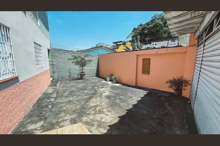 Casa para alugar com 66m², 1 quarto e sem vaga Casa para alugar com 66m², 1 quarto e sem vagaQuintal