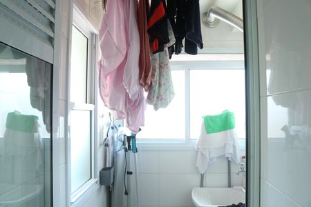 Apartamento à venda com 65m², 2 quartos e 2 vagasÁrea de Serviço