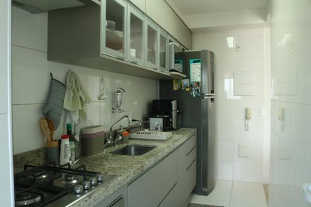 Apartamento à venda com 65m², 2 quartos e 2 vagasCozinha