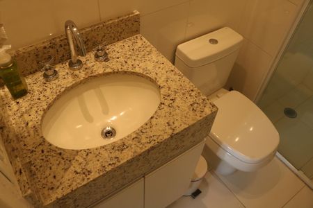 Apartamento à venda com 65m², 2 quartos e 2 vagasBanheiro