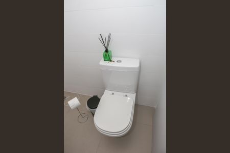 Apartamento à venda com 60m², 2 quartos e 1 vagaBanheiro Social