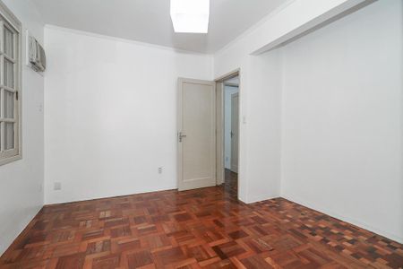 Quarto de apartamento à venda com 2 quartos, 70m² em Petrópolis, Porto Alegre