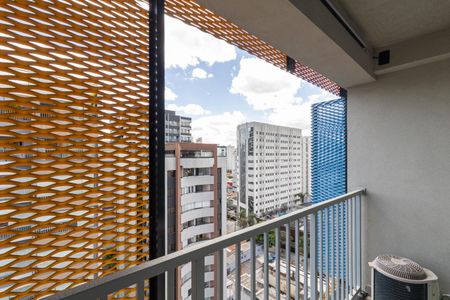 Varanda de kitnet/studio para alugar com 1 quarto, 22m² em Indianópolis, São Paulo