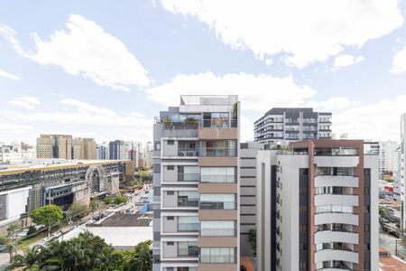 Varanda de kitnet/studio para alugar com 1 quarto, 22m² em Indianópolis, São Paulo